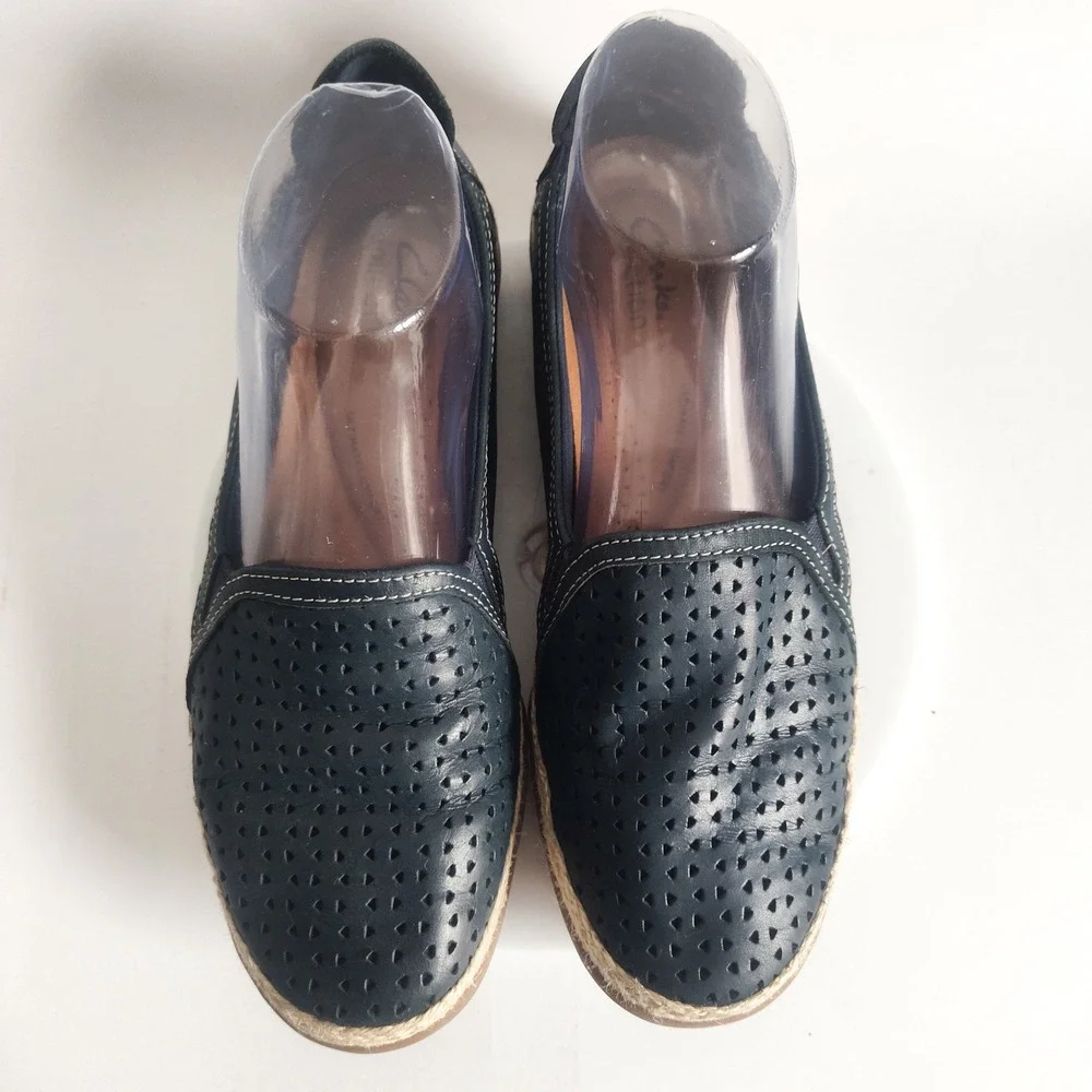 Clarks Comfort Flats Size 8 M Navy Perforated Leather Espadrille Slip On Comfort